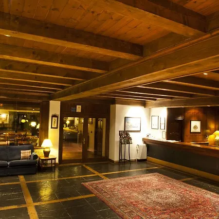 Hotel Yoy Tredòs
